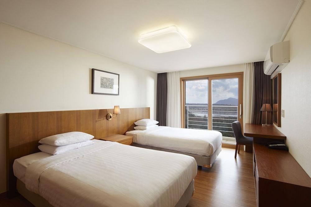 Hotel Jeju Aerospace