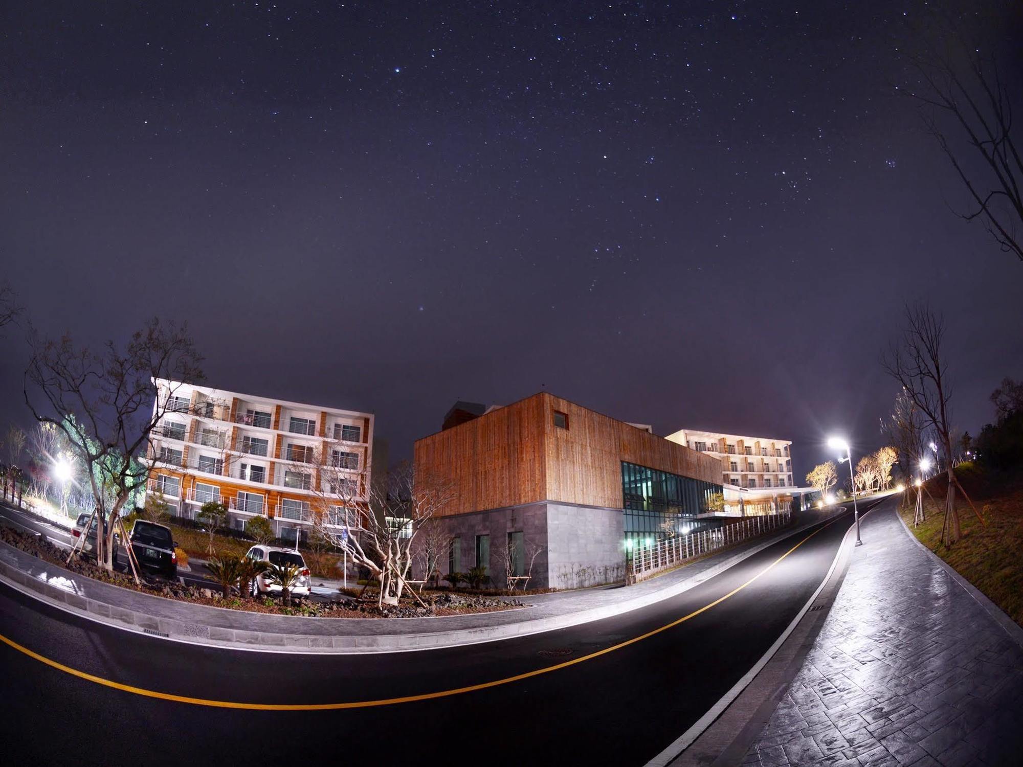 Hotel Jeju Aerospace